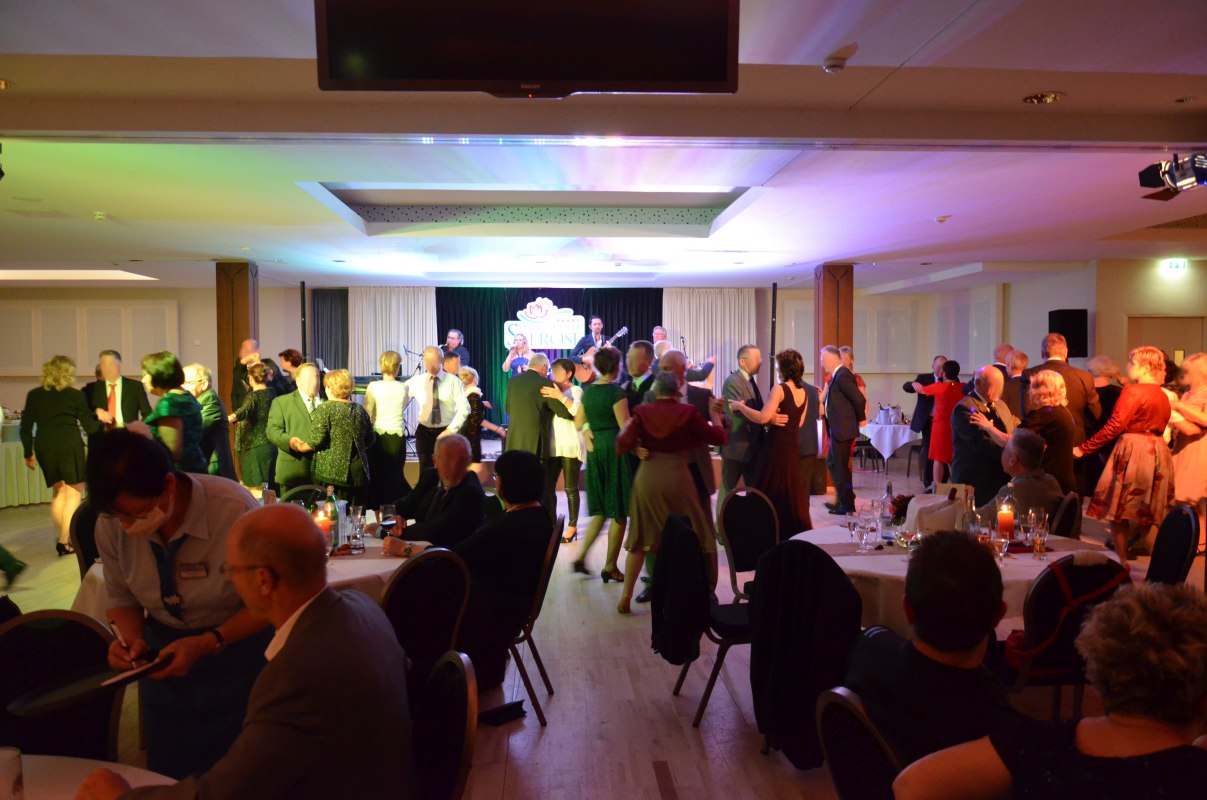 © Herbstball.jpg © Herbstball.jpg