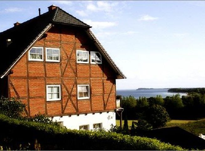 Villa Rudenblick // &copy; Nils Thorsten Volk