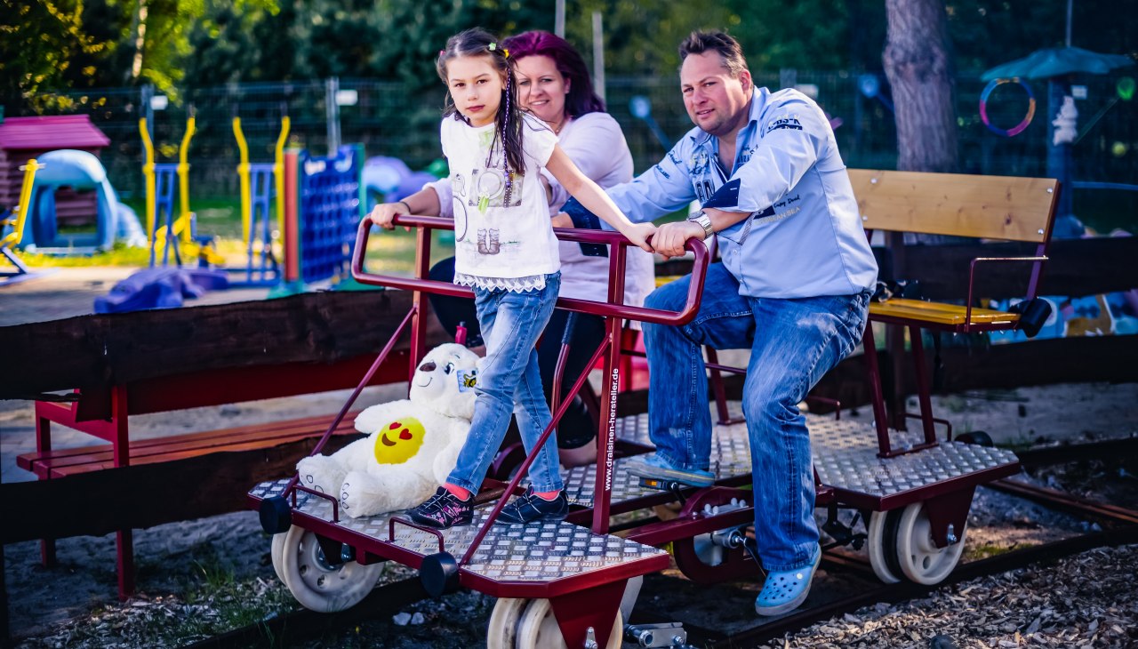Kinderland trolley Trassenheide, © Kinderland Trassenheide/ B. Eske Kinderland trolley Trassenheide, © Kinderland Trassenheide/ B. Eske
