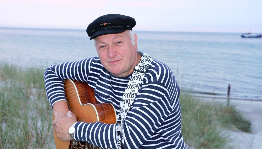 Carl Z, &copy; CArl Z