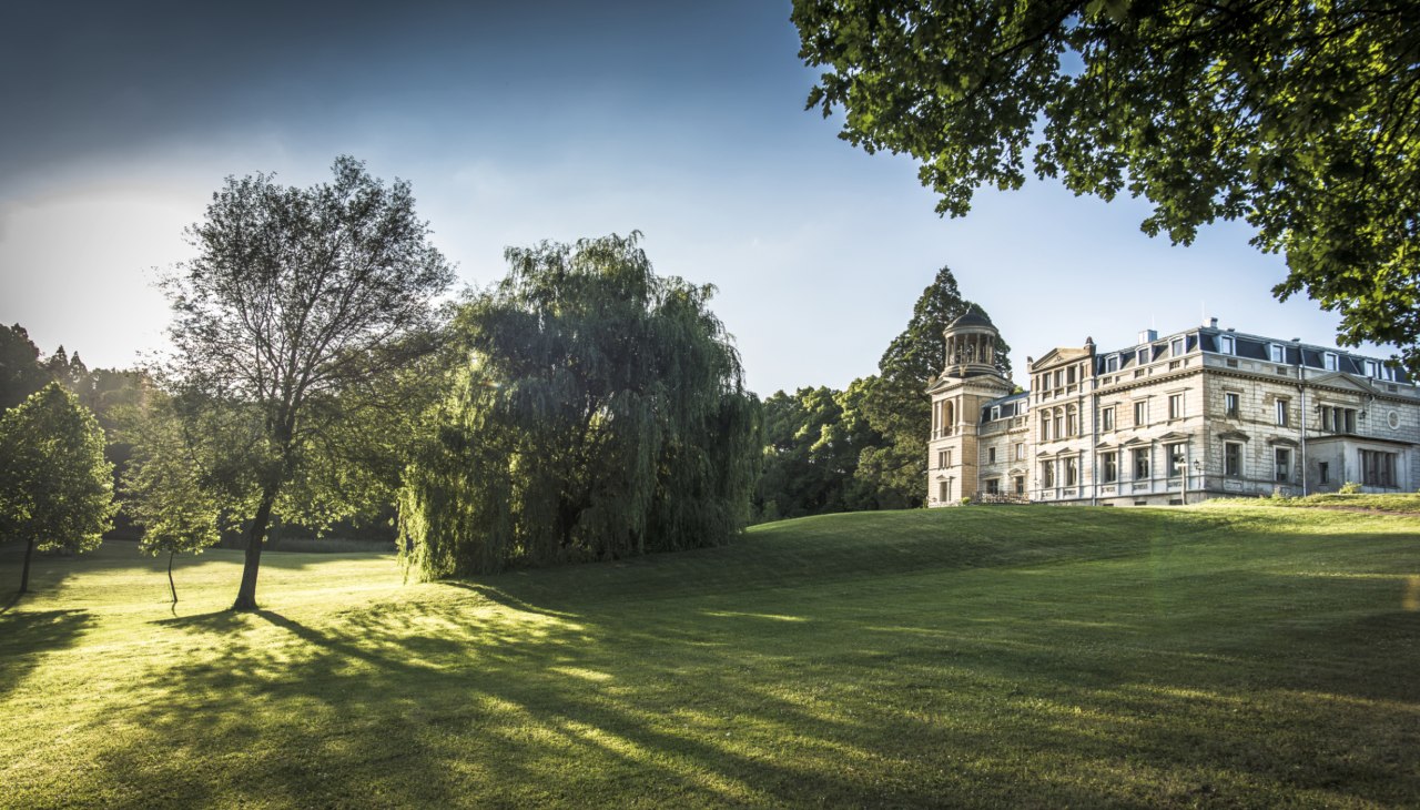 Kasteel Kaarz en park met veel open ruimte, © Schloss Kaarz / Stefan von Stengel Kasteel Kaarz en park met veel open ruimte, © Schloss Kaarz / Stefan von Stengel