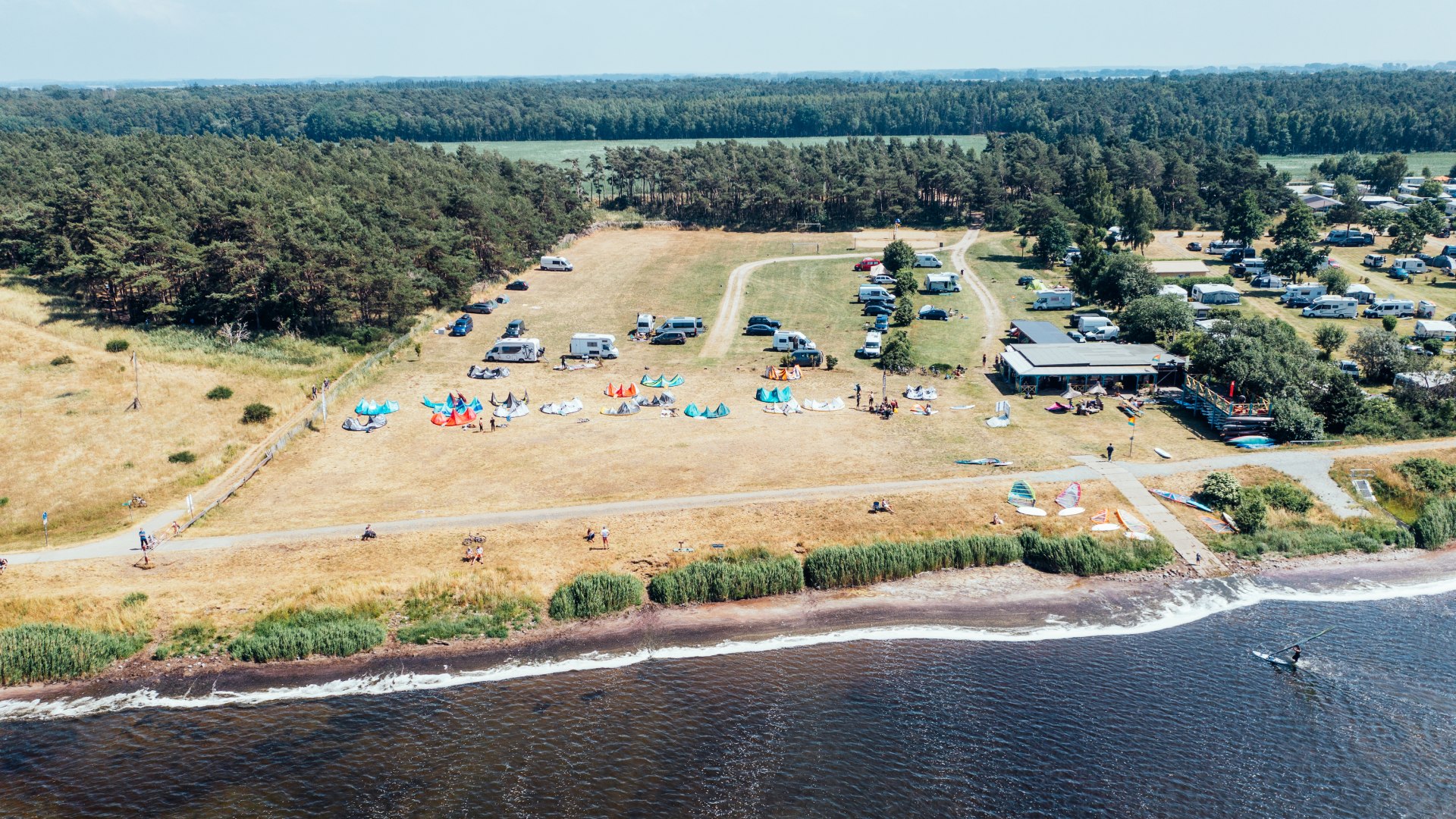 Surfen und Campen auf der Halbinsel Ummanz auf R&uuml;gen // &copy; MV-T/G&auml;nsicke