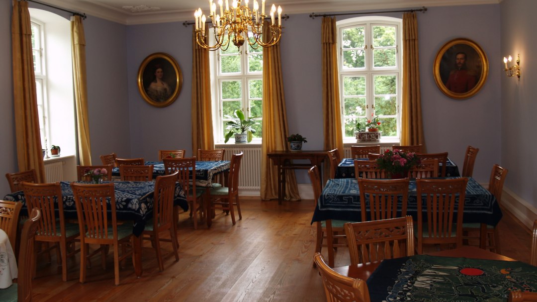 Der große Saal im Landhaus Schloss Kölzow, © Landhaus Schloss Kölzow/Detlef von der Lühe Der große Saal im Landhaus Schloss Kölzow, © Landhaus Schloss Kölzow/Detlef von der Lühe