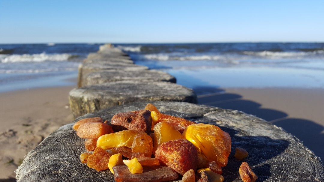 Kreativwerkstatt f&uuml;r Schmuckliebhaber- Gestalte Deinen eigenen Bernsteinschmuck, &copy; 20180608_185827.jpg