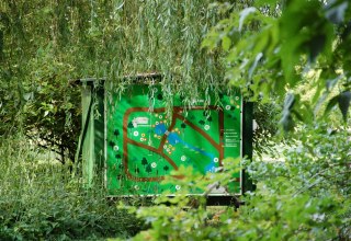 Schautafeln erl&auml;utern die Naturkreisl&auml;ufe und den Nutzen der Bienen., &copy; Gabriele Skorupski