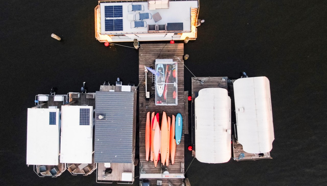 Vindua Hausboote Schwerin, © Sven Sprindt / SCHELFWERK.de Vindua Hausboote Schwerin, © Sven Sprindt / SCHELFWERK.de