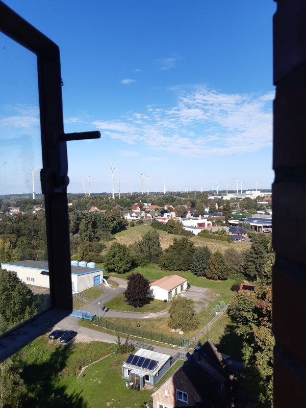 Genie&szlig;en Sie den Ausblich vom Alten Wasserturm in L&uuml;bz // &copy; Stadt L&uuml;bz