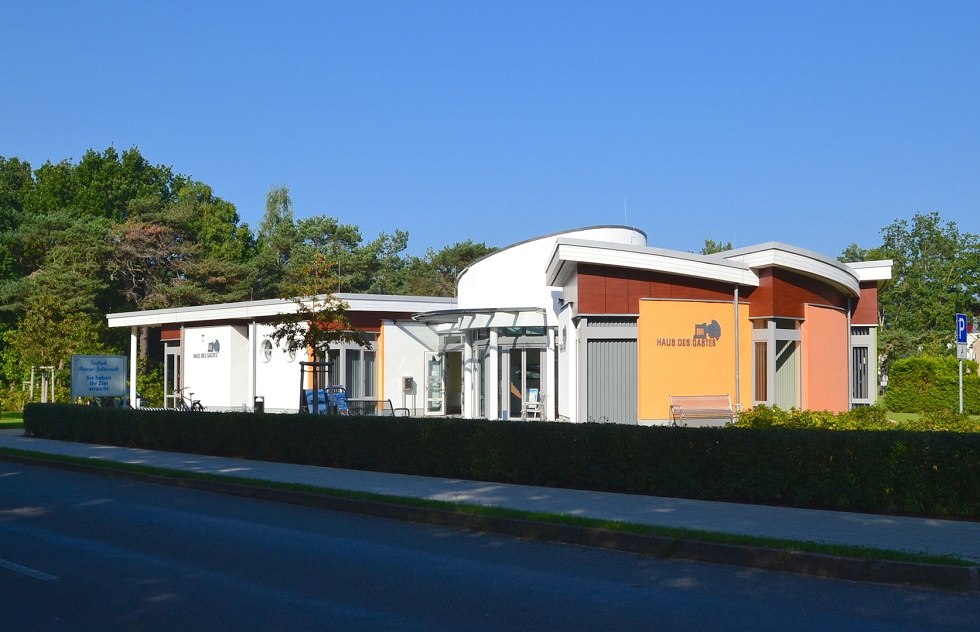 "Haus des Gastes" in Juliusruh OT Breege, © Tourismuszentrale Rügen "Haus des Gastes" in Juliusruh OT Breege, © Tourismuszentrale Rügen
