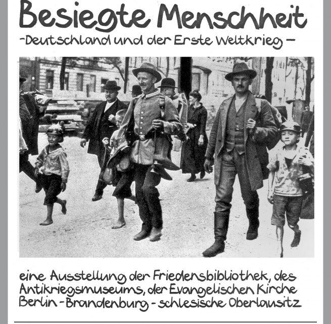 Ausstellung "Besiegte Menschheit" in der St. Marienkirche Stralsund von Mai bis Oktober 2026 t&auml;glich von 10:00-17:00 Uhr // &copy; Friedensbibliothek Berlin