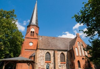 Kirche von der Südseite // © Frank Burger Kirche von der Südseite // © Frank Burger