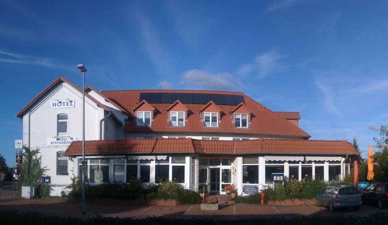 Au&szlig;enansicht Hotel Kiebitz, &copy; Hotel Kiebitz an der Ostsee