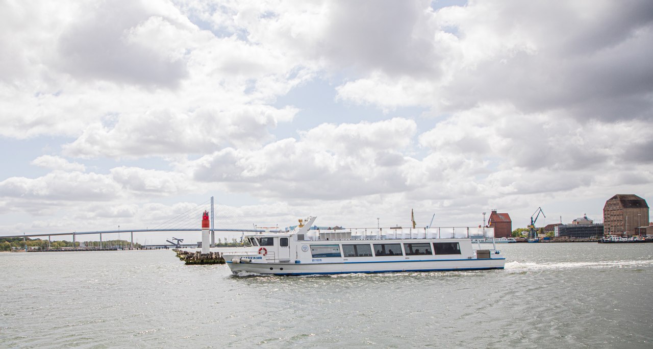 Die Hansestadt Stralsund vom Wasser aus erleben // &copy; Wei&szlig;e Flotte GmbH