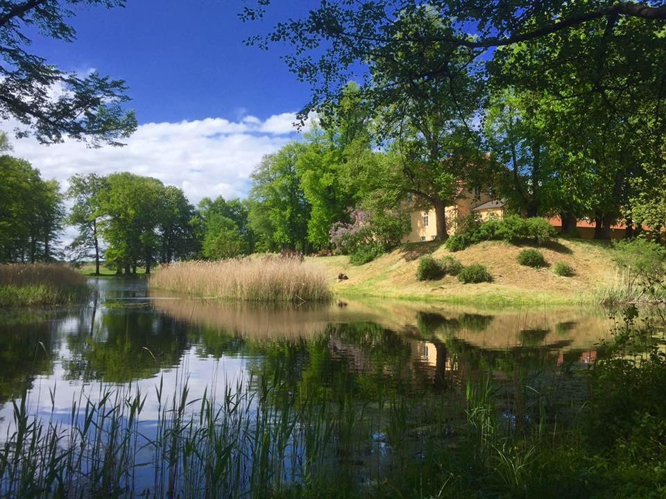 Auf dem Ringgraben lässt sich auch gut rudern ... // © Schloss Lühburg Auf dem Ringgraben lässt sich auch gut rudern ... // © Schloss Lühburg
