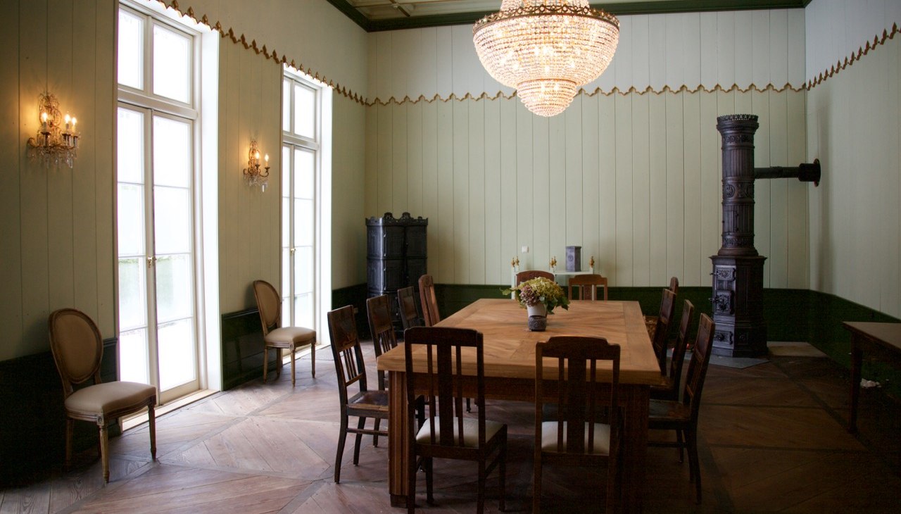 Festsaal im Gutshaus Below, &copy; DOMUSImages