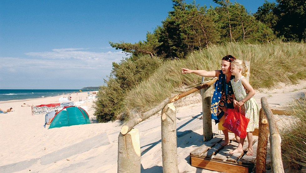 Der Strand der Ferienanlage Regenbogen Nonnevitz, © Regenbogen AG Der Strand der Ferienanlage Regenbogen Nonnevitz, © Regenbogen AG