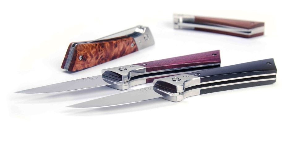 Klappmesser der Messermanufaktur Facto mit dem "Central Lock"., &copy; Janos Freuschle