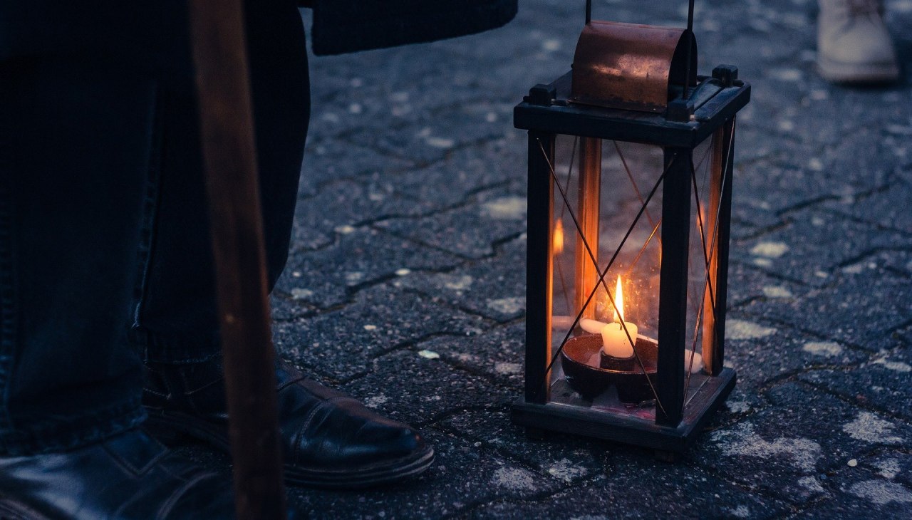 Donkere verhalen bij het licht van een lantaarn, © Tourismuzentrale Stralsund Donkere verhalen bij het licht van een lantaarn, © Tourismuzentrale Stralsund