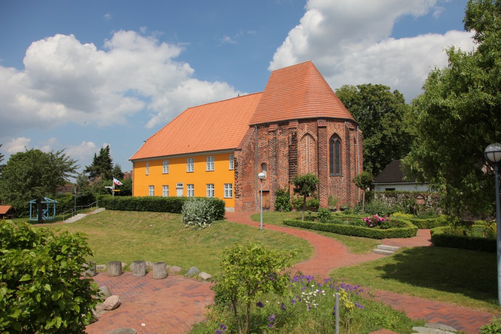 Bibelzentrum mit Kapelle, © Bibelzentrum Bibelzentrum mit Kapelle, © Bibelzentrum