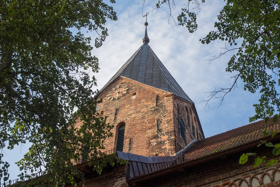 Blick auf den Turm der Kirche // © Frank Burger Blick auf den Turm der Kirche // © Frank Burger