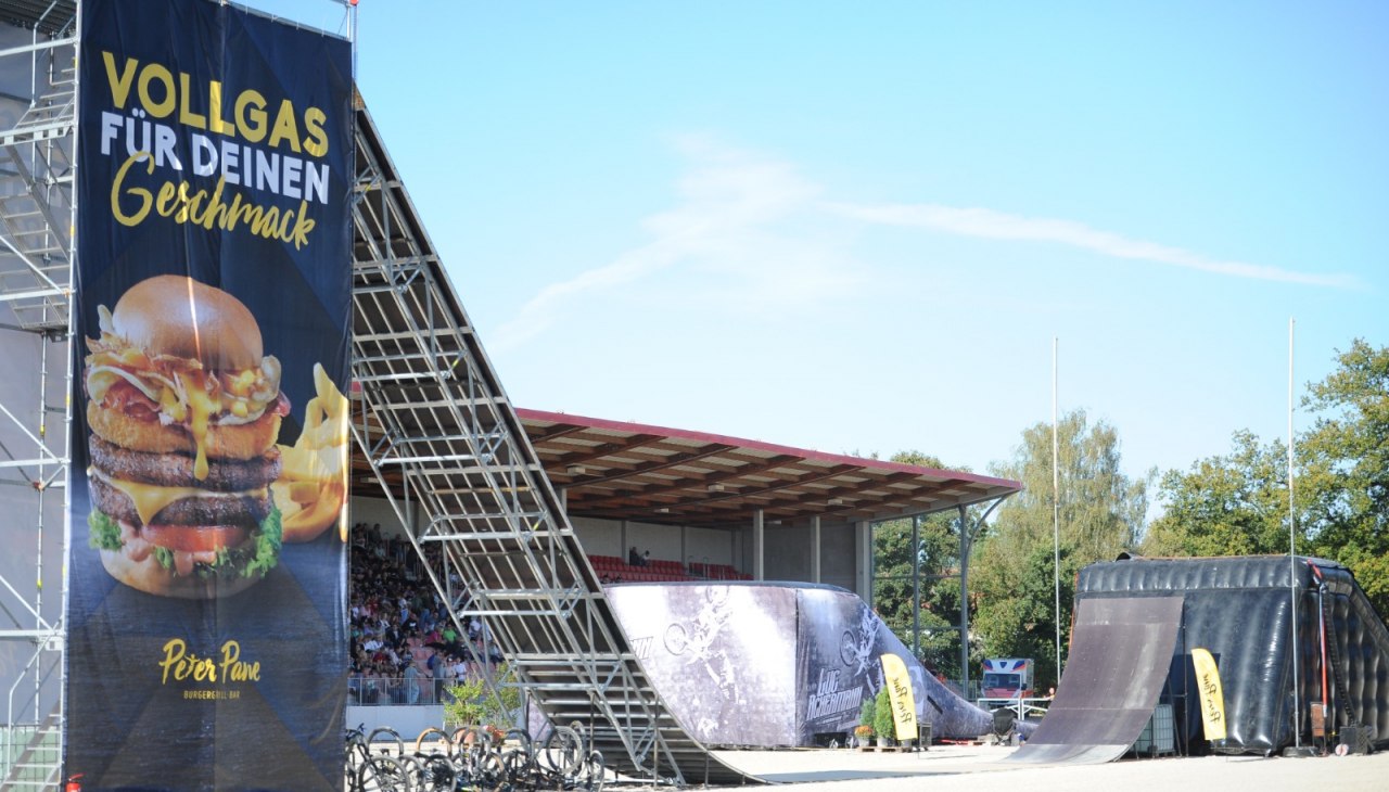 Freestyle-Stuntshow im Landgest&uuml;t Redefin, &copy; A. Strohbehn