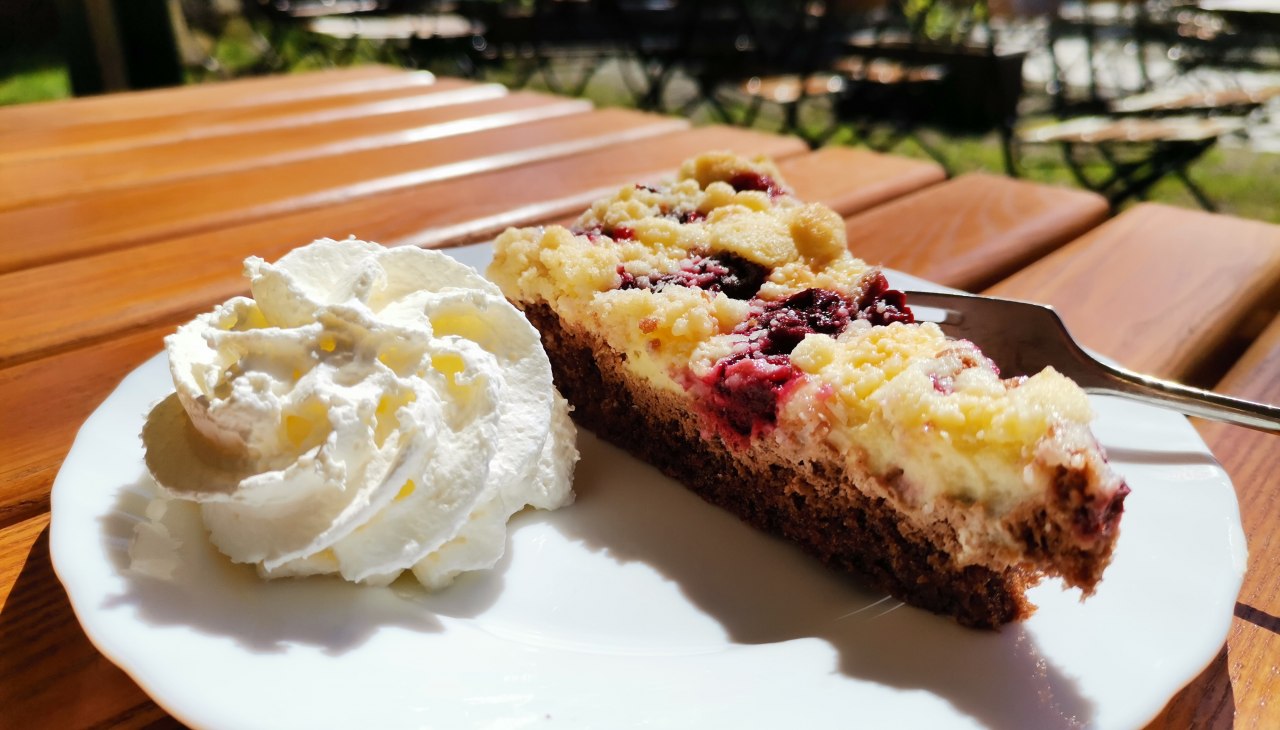 Kirsch-Kuchen, © Schlösschen