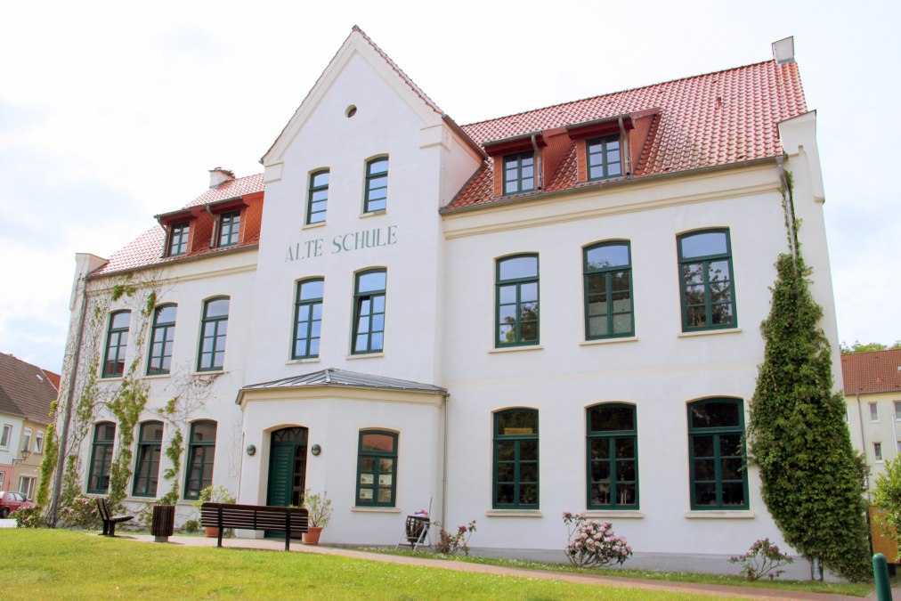 Oude school, &copy; TI Krakow am See