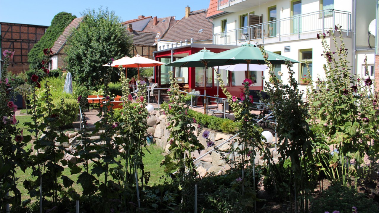 Terrasse Restaurant cafe-wunder-bar // &copy; cafe-wunder-bar