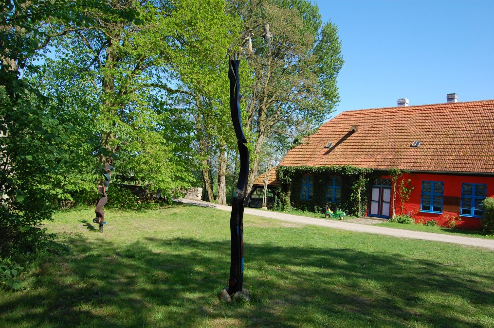 &Uuml;berall wunderbare Kunst im Skulpturengarten Rhythmusreich M&uuml;ggenwalde, &copy; Rhythmusreich / Thomas Reich