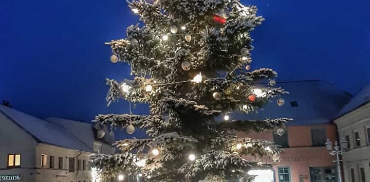 Kerstboom op het marktplein, &copy; Gabriele Riech