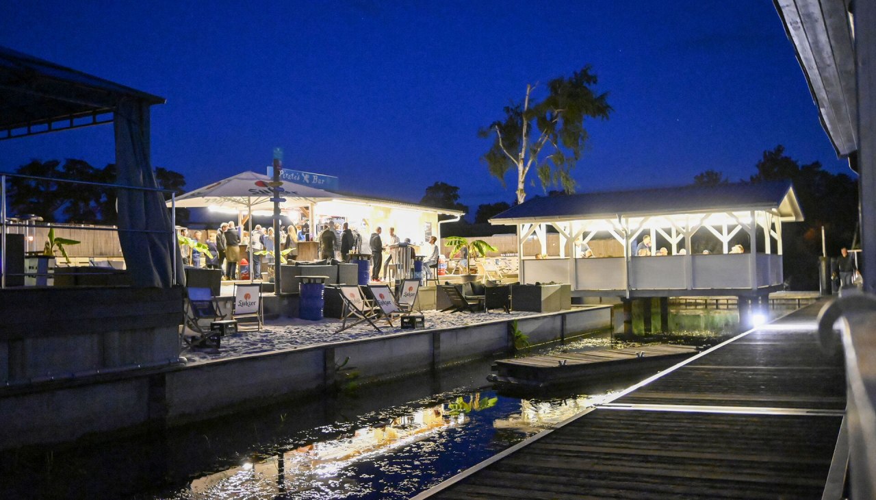 Pirates Bar im Hafendoref Müritz, © Heike Meyer