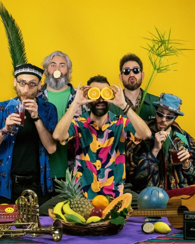 Band // © Veeble Band // © Veeble