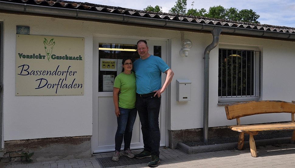 "Pas op voor smaak" - de dorpswinkel van de familie Becker // &copy; Landurlaub M-V
