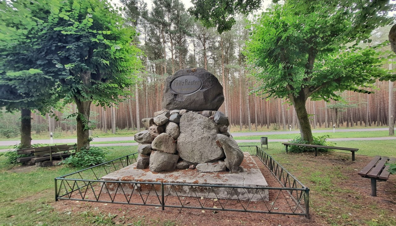 Fritz Reuter Stein, © M.Lenthe Fritz Reuter Stein, © M.Lenthe