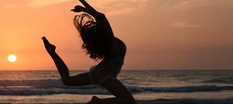 Freitanz // &copy; Foto von Adriana Aceves auf Unsplash