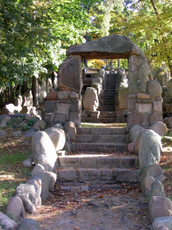Demmin - Denkmal des II. Pommerschen Ulanenregimentes Nr. 9 // &copy; Hansestadt Demmin