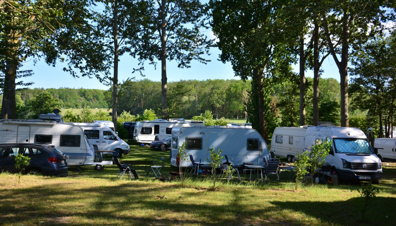 Stellplatz am Wasser, © Jennifer Neumann Stellplatz am Wasser, © Jennifer Neumann