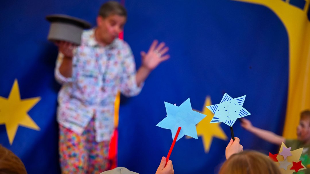 Zirkus im Familotel Borchard's Rookhus, © Familotel Borchard's Rookhus Zirkus im Familotel Borchard's Rookhus, © Familotel Borchard's Rookhus