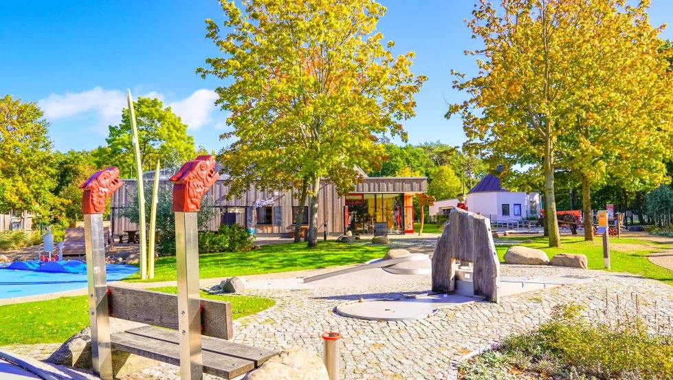 KüBoLa Abenteuer Wikinger Minigolf © TFK, Jasmin Fernholz, © © TFK, Jasmin Fernholz KüBoLa Abenteuer Wikinger Minigolf © TFK, Jasmin Fernholz, © © TFK, Jasmin Fernholz