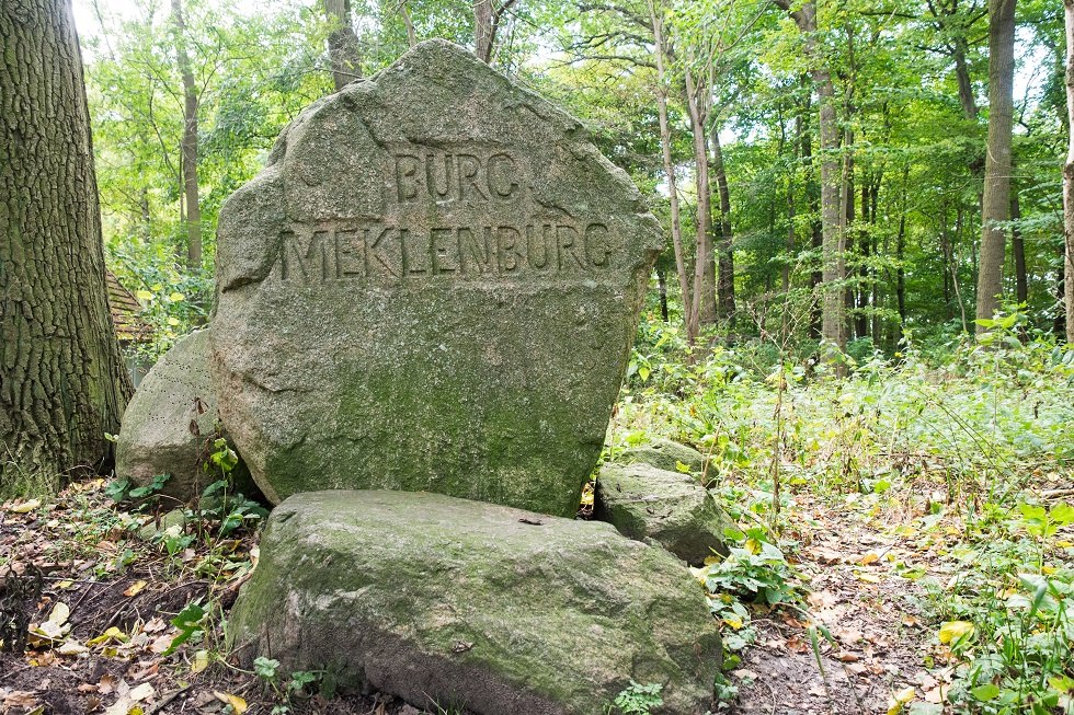 Denkmal auf dem Burgwall, © Frank Burger Denkmal auf dem Burgwall, © Frank Burger