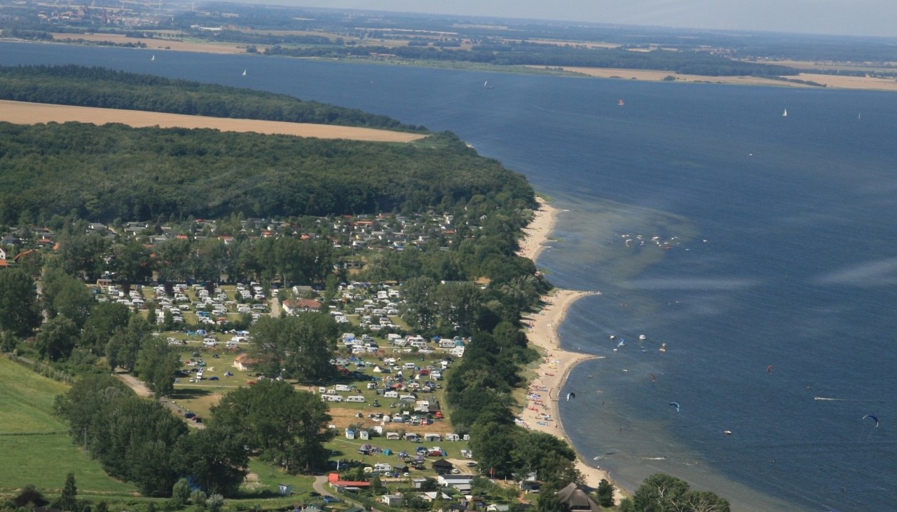Luftaufnahme vom Campingplatzgelände, © Ferien- und Freizeitpark/Jastrow Luftaufnahme vom Campingplatzgelände, © Ferien- und Freizeitpark/Jastrow