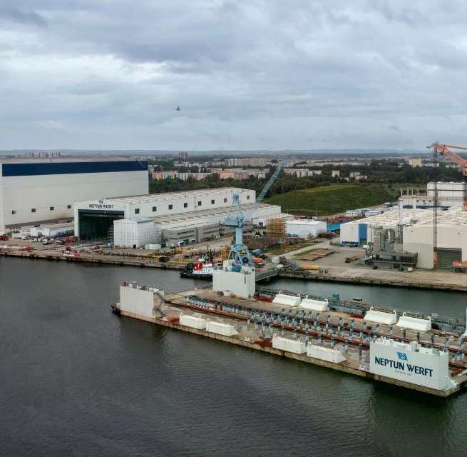 &copy; Neptun Werft
