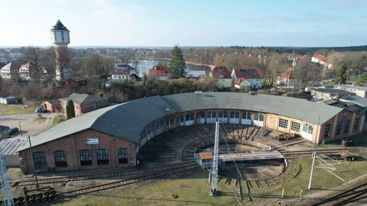Lokschuppen Hafenbahn // &copy; Hafenbahn