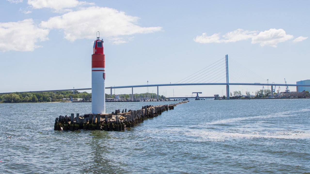 Die Hansestadt vom Wasser aus erleben // © Weiße Flotte GmbH Die Hansestadt vom Wasser aus erleben // © Weiße Flotte GmbH