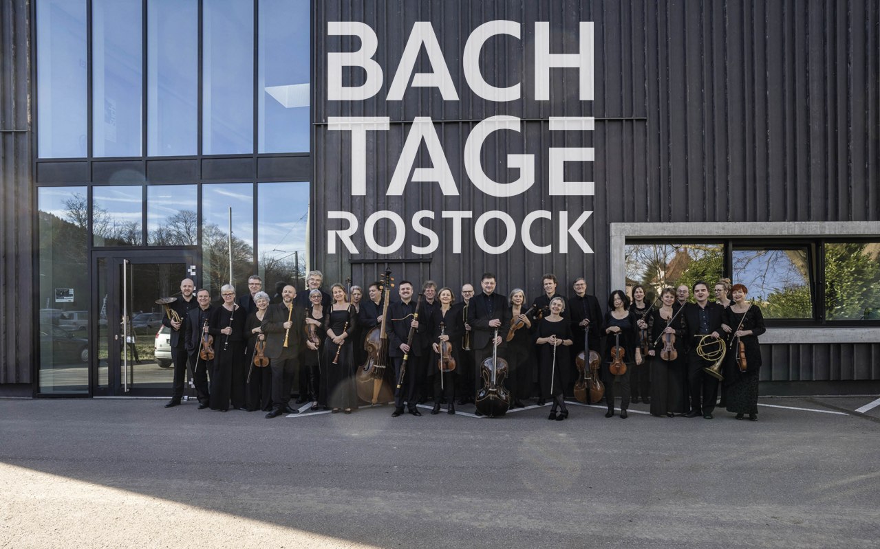 Het Freiburg Barokorkest opent het Bachfestival Rostock met Bachs Brandenburgse Concerti // © Freiburger Barockorchester, Foto: Britta Schilling Het Freiburg Barokorkest opent het Bachfestival Rostock met Bachs Brandenburgse Concerti // © Freiburger Barockorchester, Foto: Britta Schilling