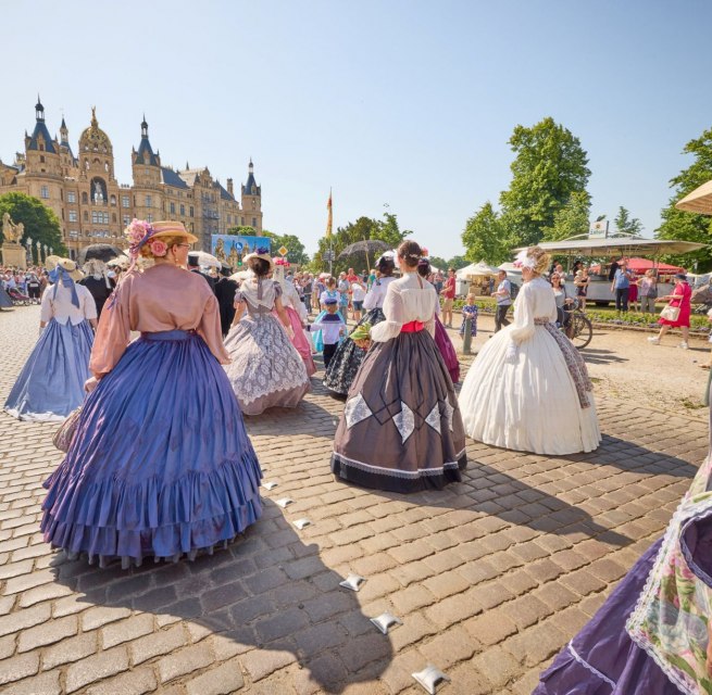 Das Historische Schlossfest am Sonnabend ist Teil des Festwochenendes rund um das Schloss Schwerin. // &copy; Oliver Borchert