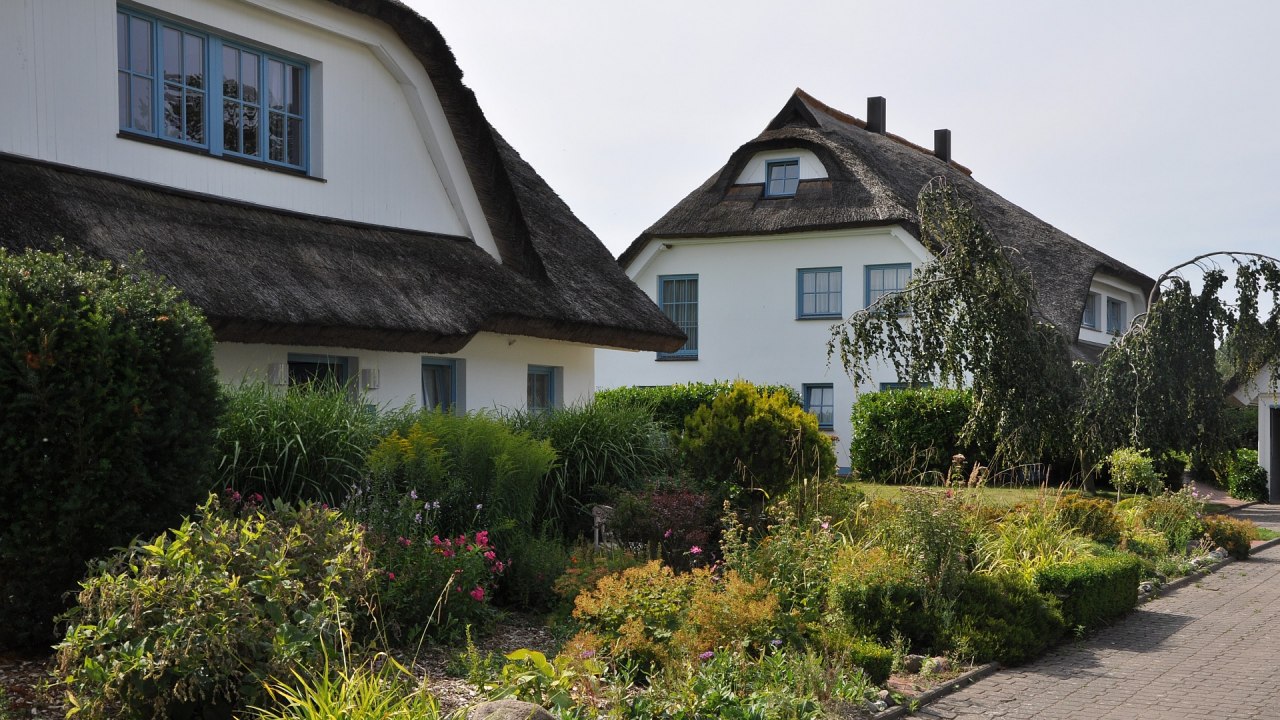 Sieben reetgedeckte Häuser umfasst der Wreecher Hof // © MV-T Sieben reetgedeckte Häuser umfasst der Wreecher Hof // © MV-T