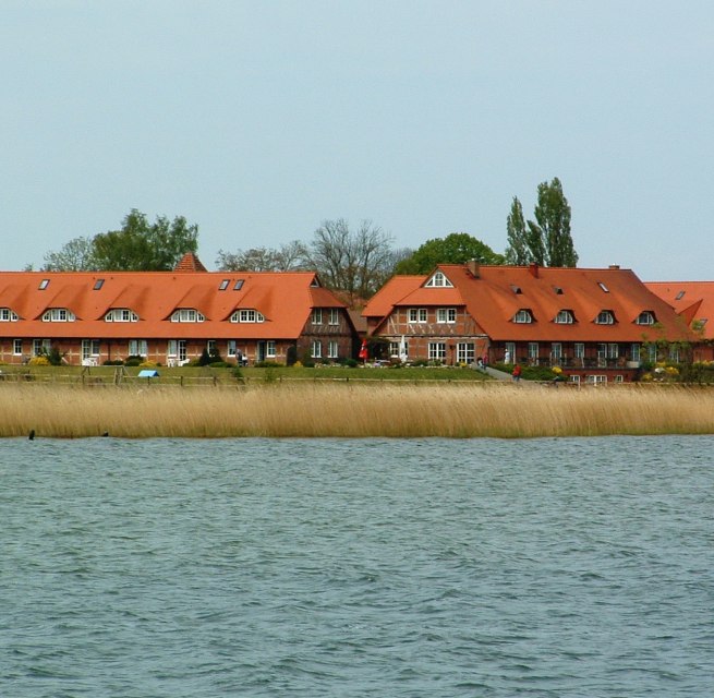 Ansicht vom See // &copy; Seehotel Zielow