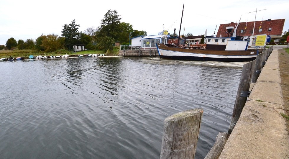 Kleiner Hafen in Kuhle am Wieker Bodden. // &copy; Tourismuszentrale R&uuml;gen