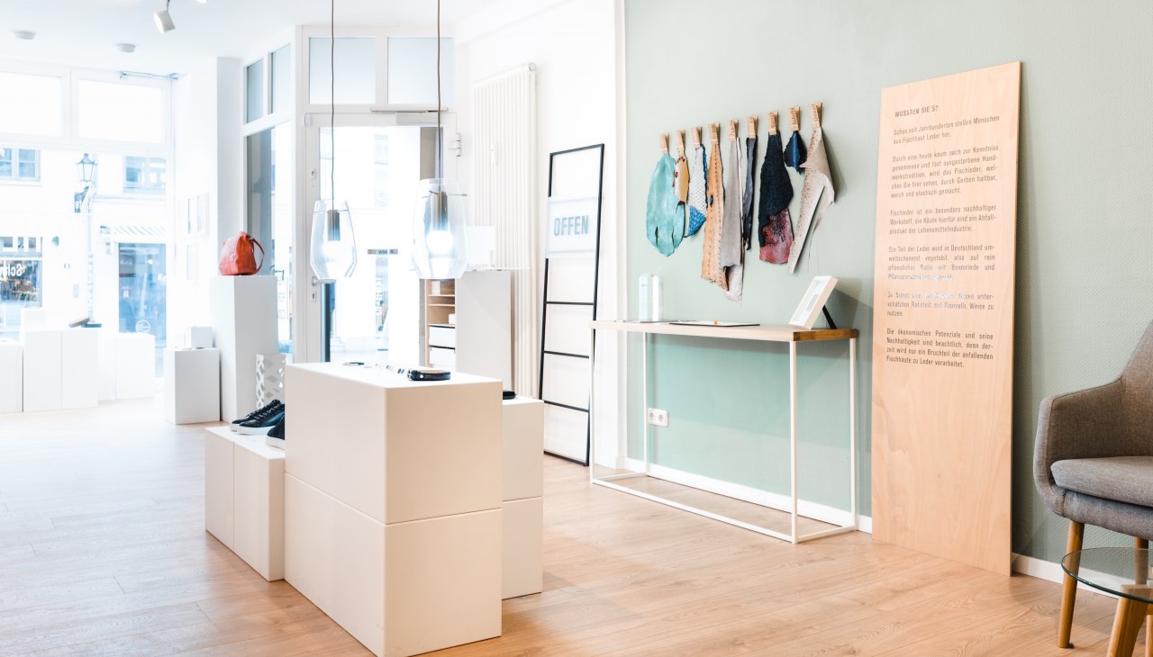 Store, © Erik Gross Store, © Erik Gross