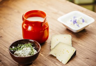 Traditioneller Hofkäse aus der Schafscheune Vietschow // © MV-T/Roth Traditioneller Hofkäse aus der Schafscheune Vietschow // © MV-T/Roth
